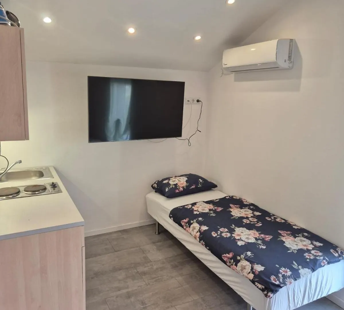 Apartment Ferienwohnung Bogumila Sukošan