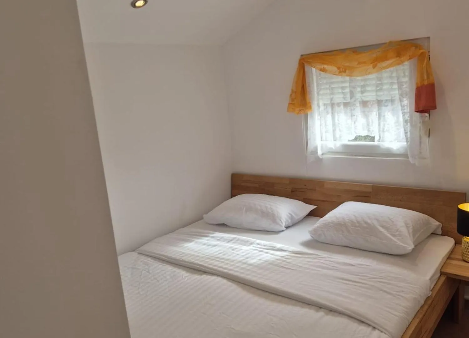 Ferienwohnung Bogumila Sukošan